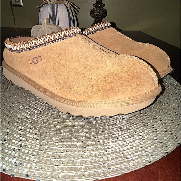 UGG Tazmens! - Picture 4 of 4